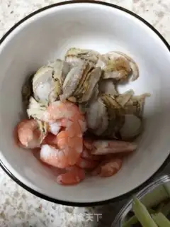 Make Shrimp sprouts, sauerkraut and tofu step 2