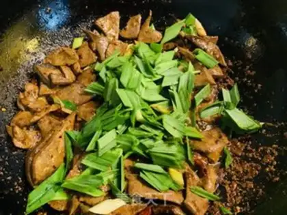 Make Pyramid and porridge step 6