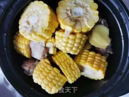 Make Corn steak soup step 1
