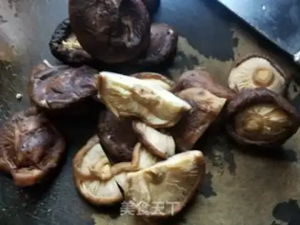 Make Red burning sea cucumbers step 2