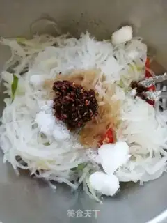Make White radish pickles step 1