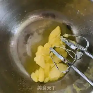 Make Spider crackers step 5