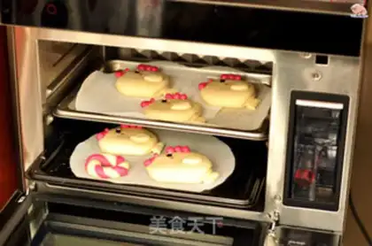 Make Chickencakes and buns step 10