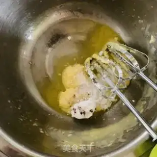 Make Spider crackers step 6