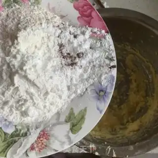 Make Spider crackers step 7