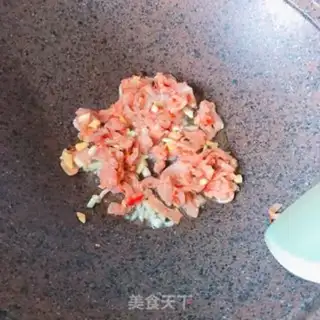 Make Carrot and skinny meat step 2