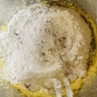 Make Spider crackers step 8