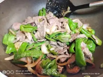 Make Onion pepper roast beef step 7