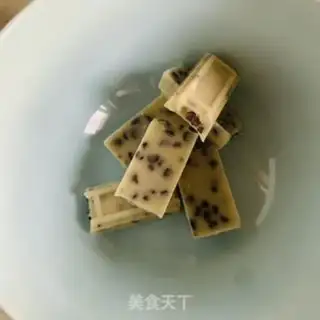 Make Spider crackers step 10