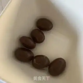 Make Spider crackers step 15