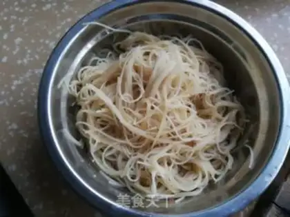 Make Soup duck egg and rice powder step 4
