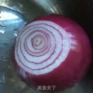 Make Onion fried lamb rolls step 0