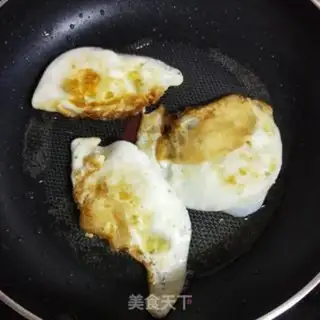 Make The cabbage egg step 4