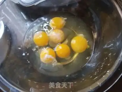 Make Egg pudding step 1