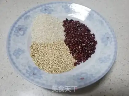 Make Quinoa, red beans, sweet potatoes step 1