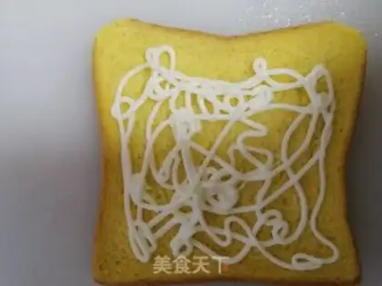 Make Pumpkin sandwich step 2