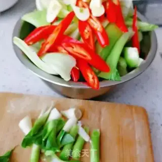 Make The cabbage and the eggs step 1