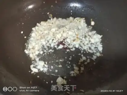 Make Garlic lettuce step 4