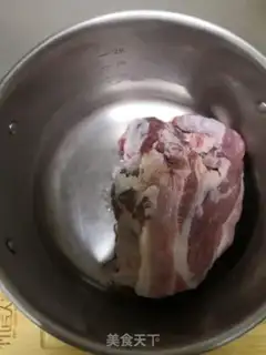 Make Clear the radish beef step 0