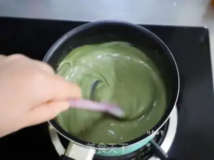 Make A little tea and milk step 4