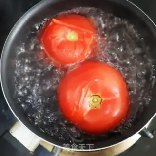 Make Tomato eggs for noodles step 1