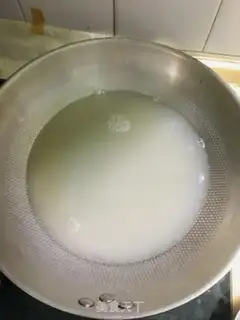 Make Seafood soup step 2