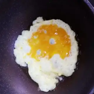 Make Tomato eggs for noodles step 3