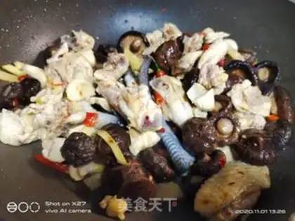Make Bean petal sauce for mushroom chicken step 4