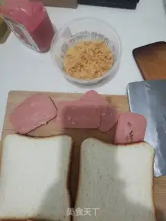 Make Ham pine sandwich step 0