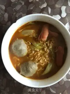 Make Meatball red soup noodles step 4