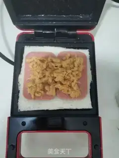 Make Ham pine sandwich step 3