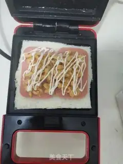 Make Ham pine sandwich step 4