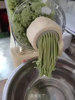 Make Tomato meatball noodles step 2