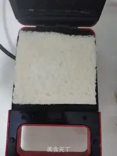 Make Ham pine sandwich step 5