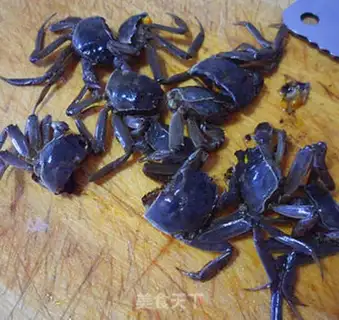 Make Crab sauerkraut step 1