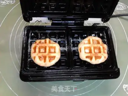 Make German ham with potato waffles step 16
