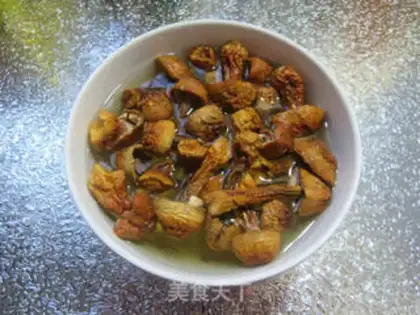 Make Qi-su, chicken claws step 1