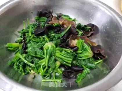 Make Spinach chords step 2