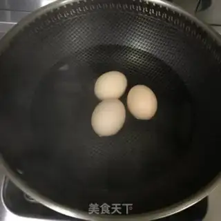 Make Eggs mixed with a chrysanthemum step 0