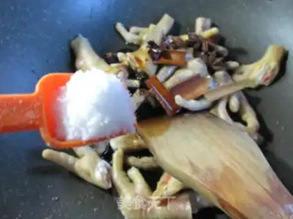 Make Qi-su, chicken claws step 6