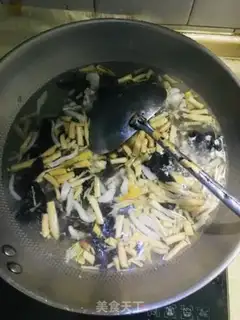 Make Spicy meat soup step 3