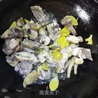 Make A chicken stew with yellow broccoli step 7