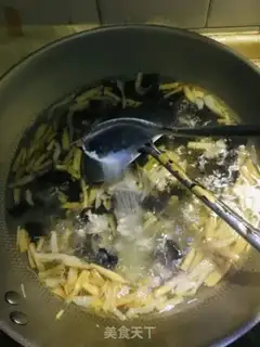 Make Spicy meat soup step 4