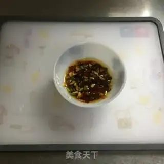 Make Eggs mixed with a chrysanthemum step 3