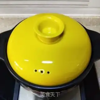 Make A chicken stew with yellow broccoli step 12