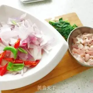 Make Onion fried meat step 0