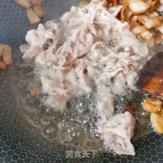 Make Onion fried meat step 2