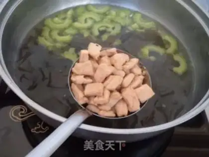 Make The bitter melon with thin soup step 7