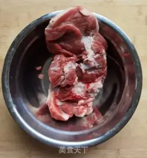Make Red lamb stew, radish step 0