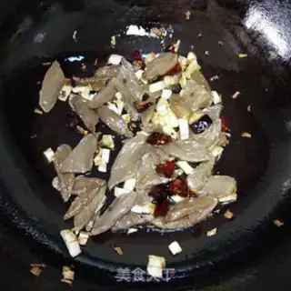 Make Pyramid radish step 5